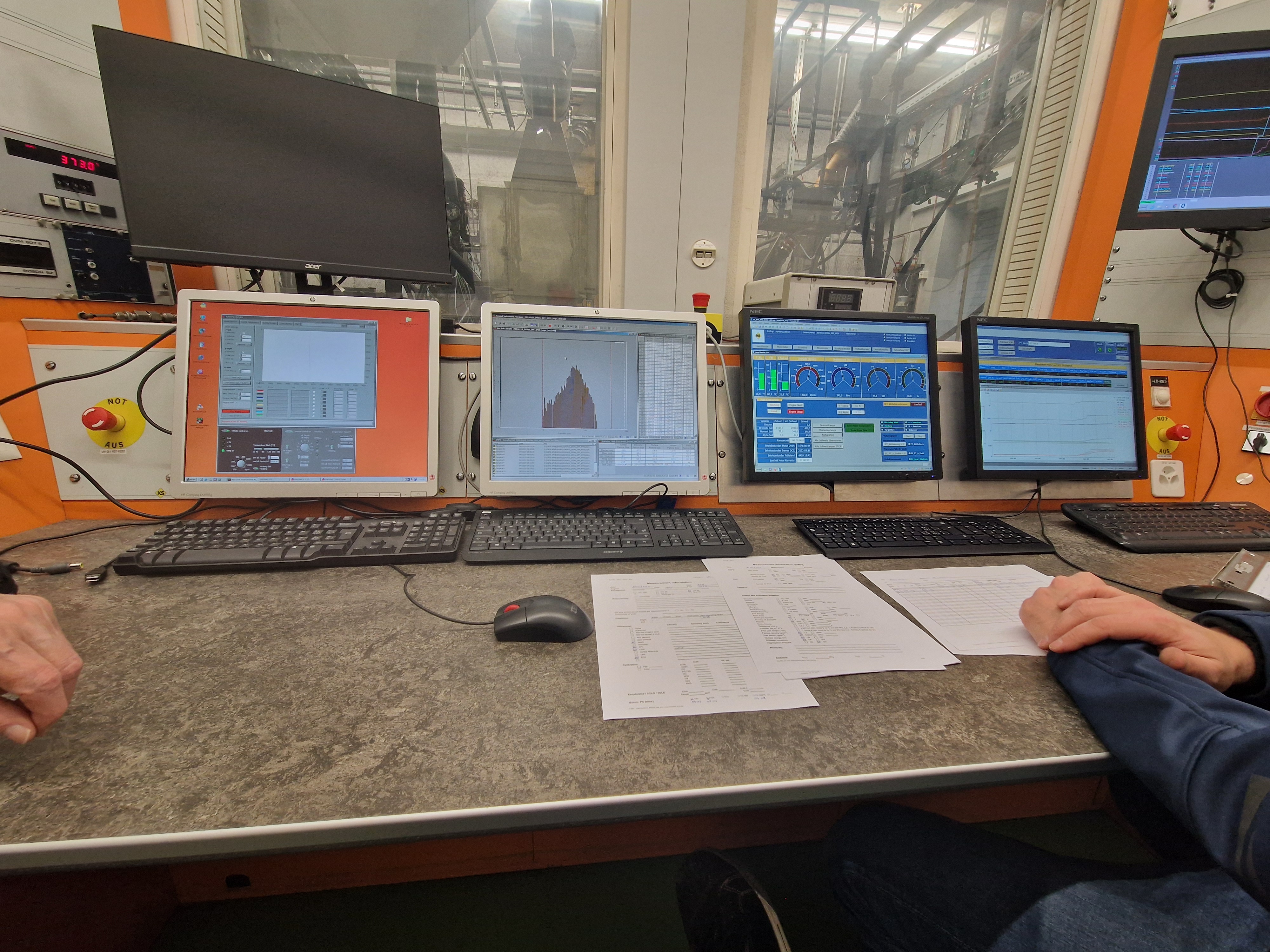 Discom exhaust system that complies with emission and noise standards